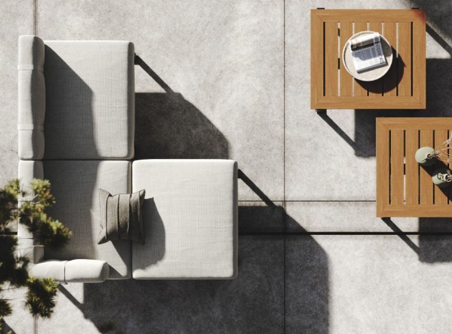 Decoracin exterior Laskasas en balcn o jardn con Sof Salim y Mesa de Centro Salim