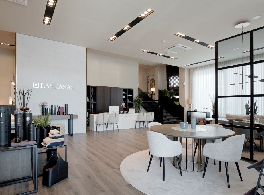 Interior de la tienda Laskasas de Alfragide.