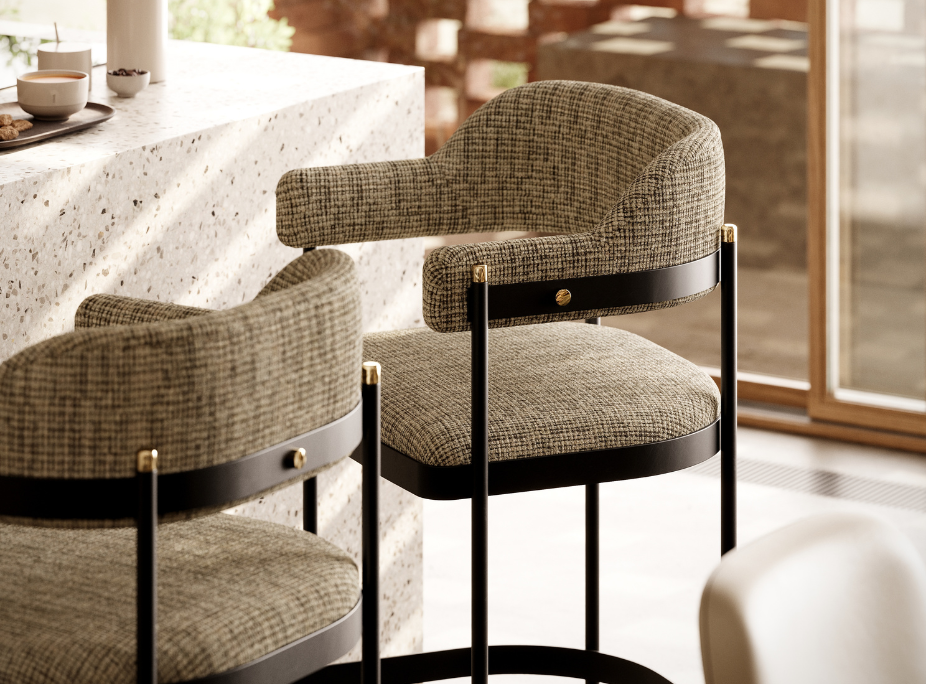 Bancos de balc�o com detalhes em inox dourado liso e estrutura em ferro preto liso.